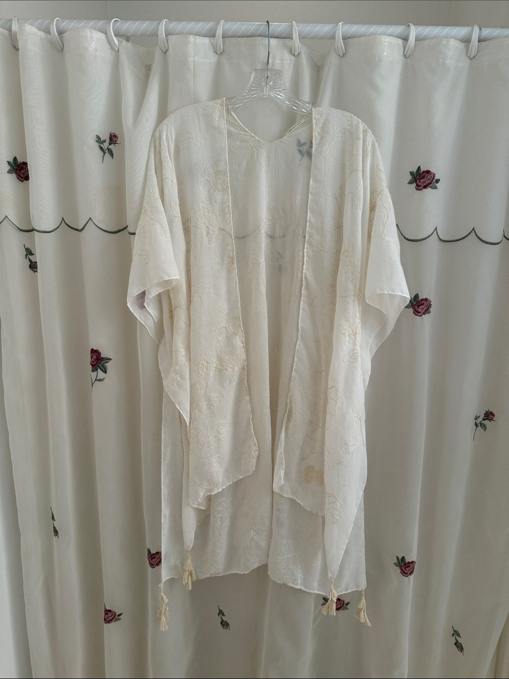 Do everything in love Ivory Sheer Floral Top